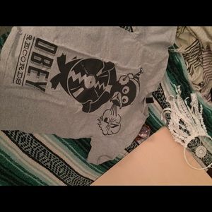 Obey tee