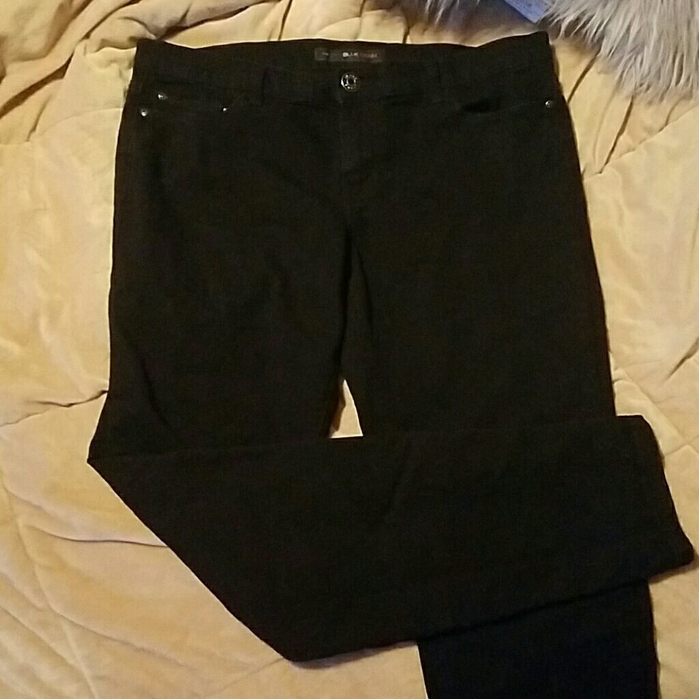 Black skinny jeans