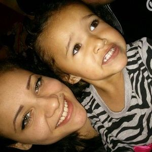 Meet your Posher, Jonnia