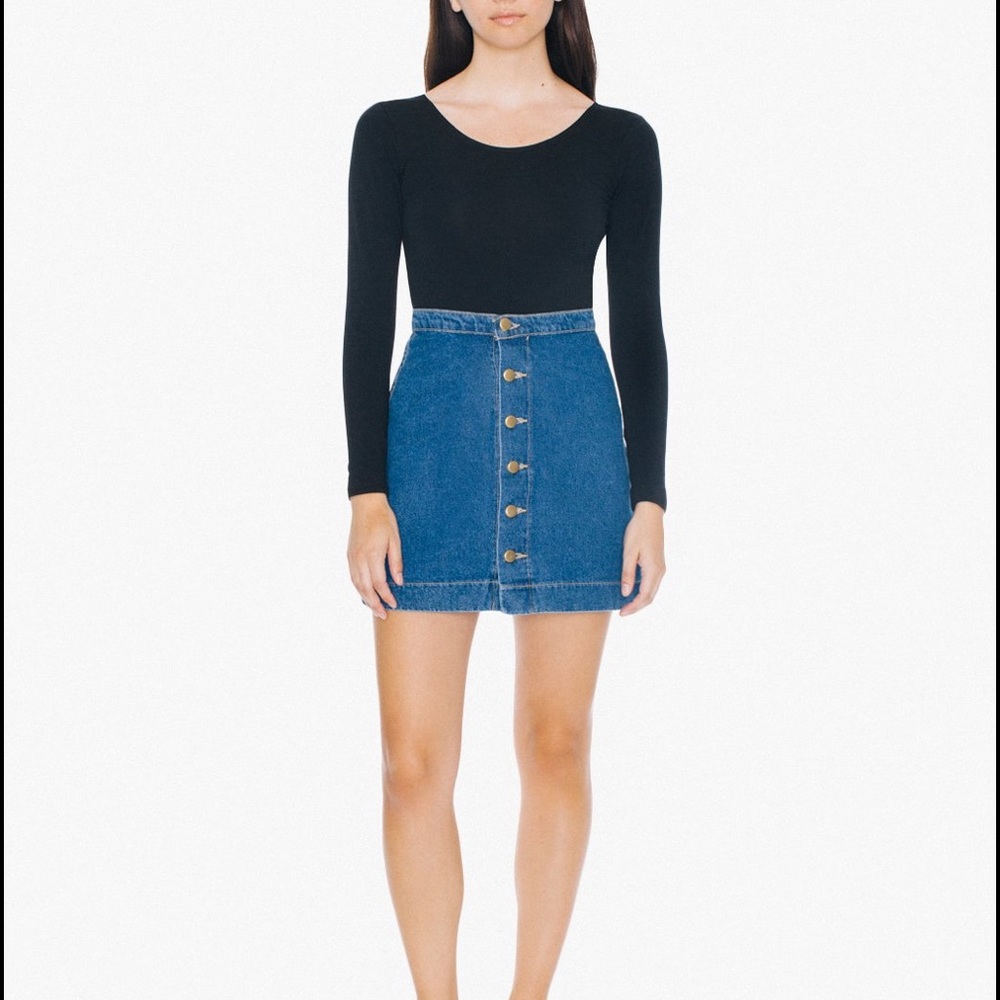 American Apparel denim skirt 😍