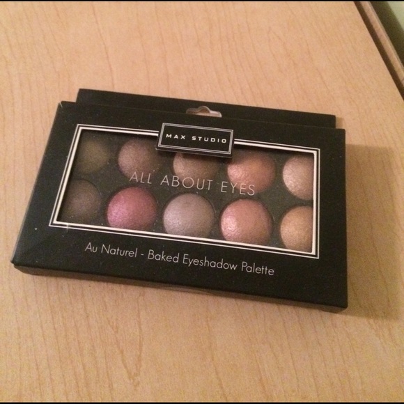 Eyeshadow palate - Picture 1 of 2