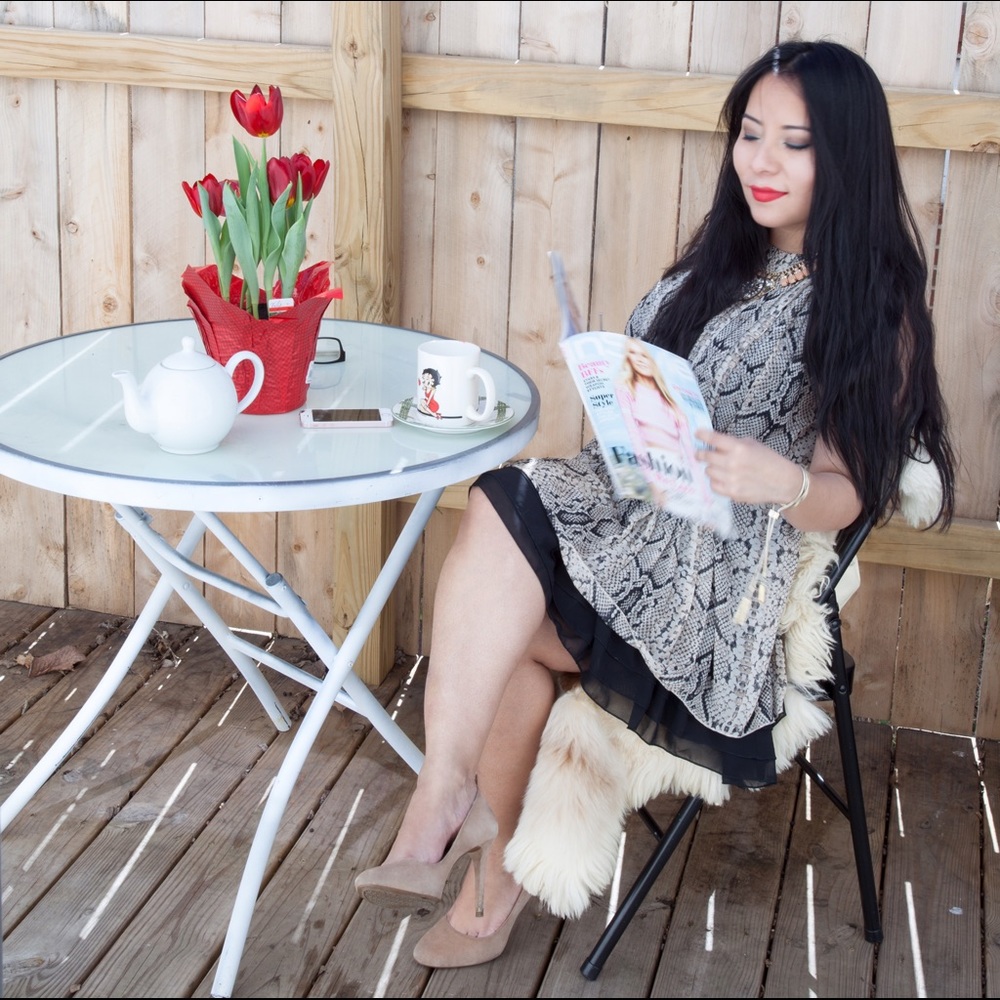 Jessica Simpson, Sleeveless Pleated Dress