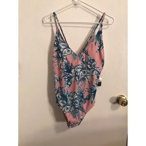 NWT LA HEARTS ONE PIECE SWIMSUIT