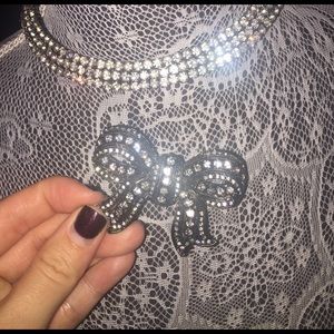 Crystal choker