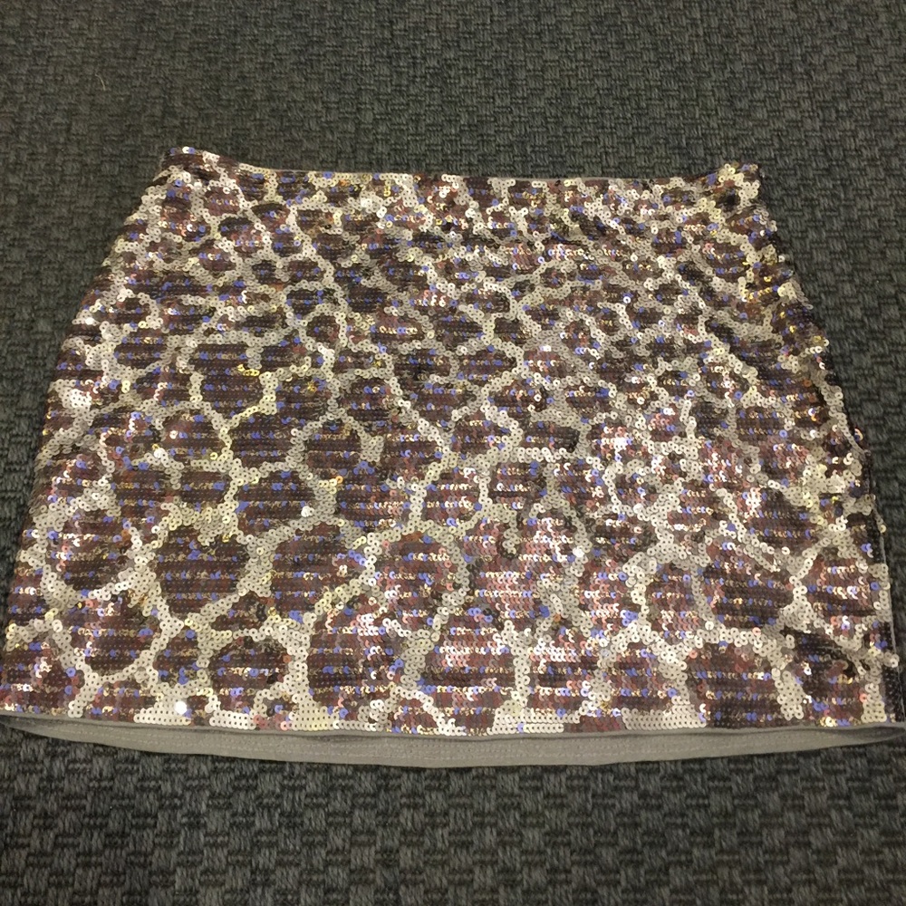 Sequin midi skirt.