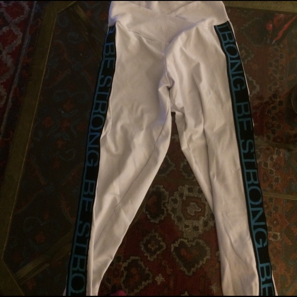 White Bestrong leggings Small