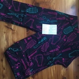 Hairstylist lularoe TC leggings