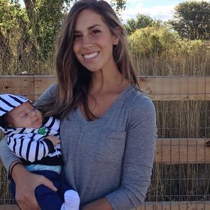 Meet your Posher, Chloe