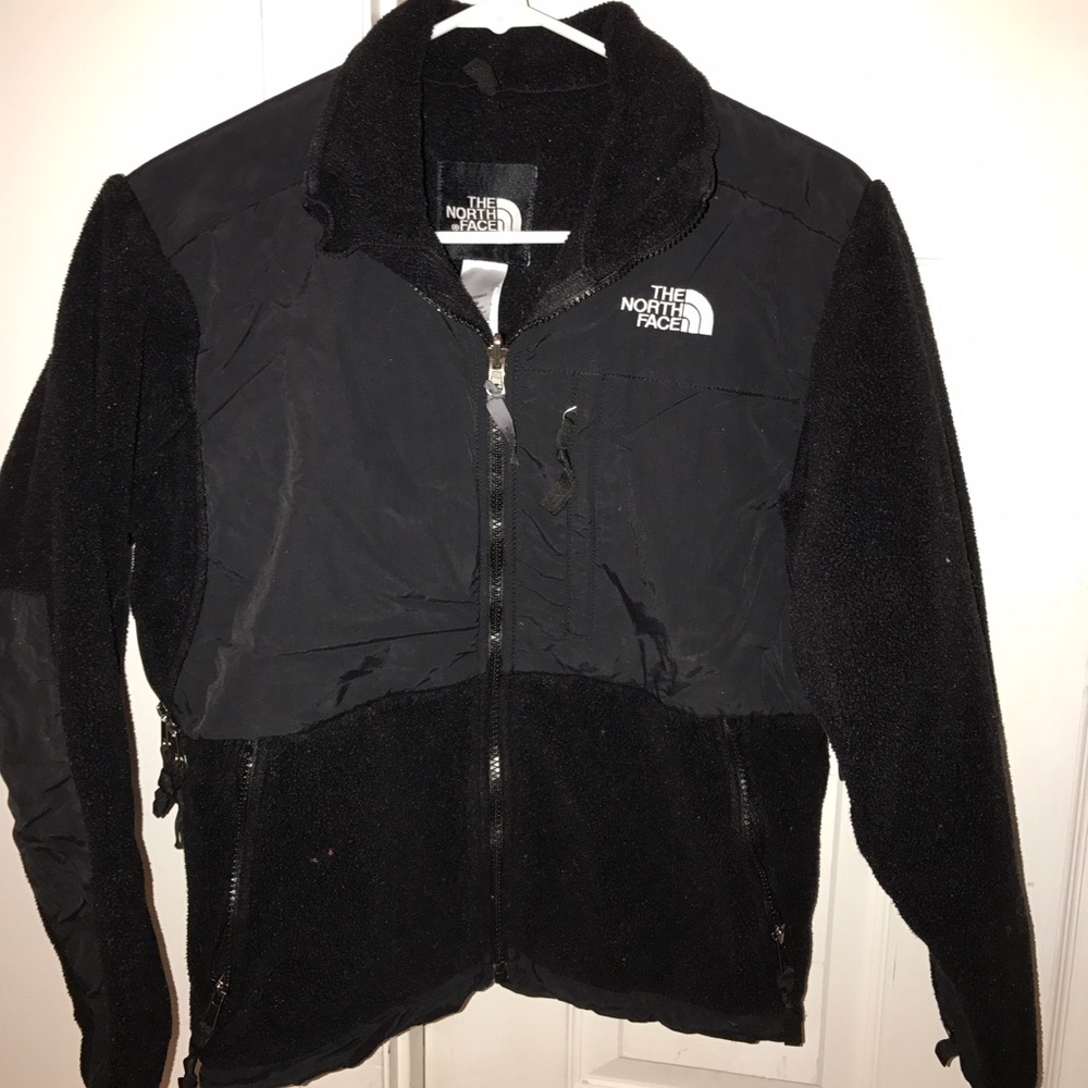 Black Denali women's fleece sweater