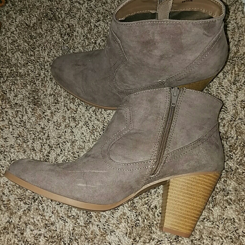 Booties - Picture 3 of 3