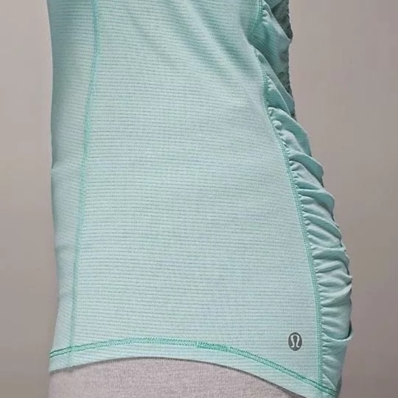 Lululemon runner up tank - Picture 2 of 3