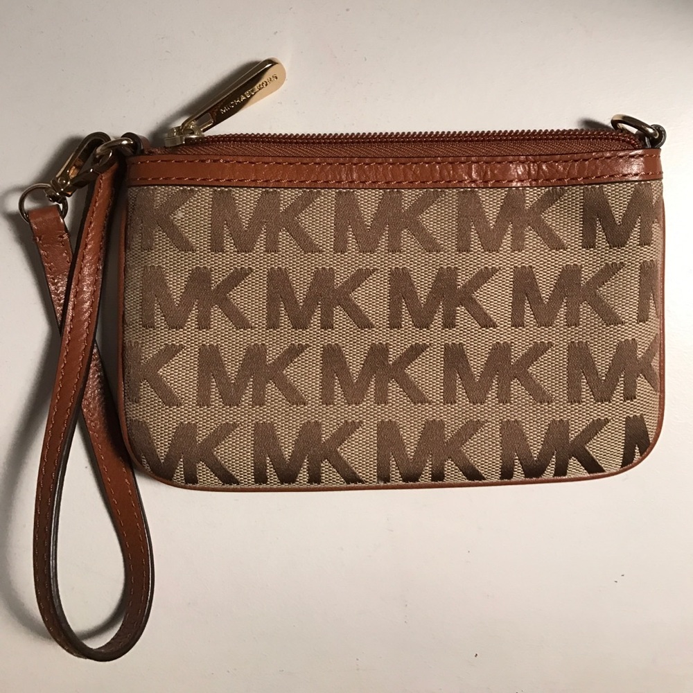 Michale Kors Clutch