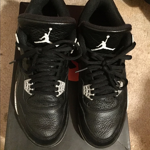 Oreo 4s Jordan\'s Size 8.5