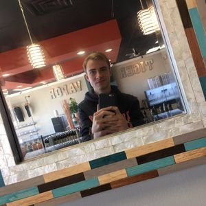 Meet your Posher, Jason