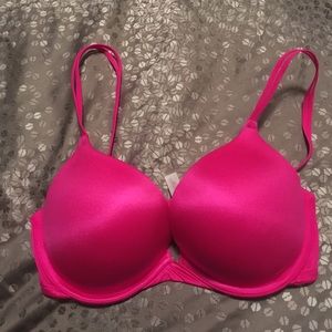 VS Pink bra