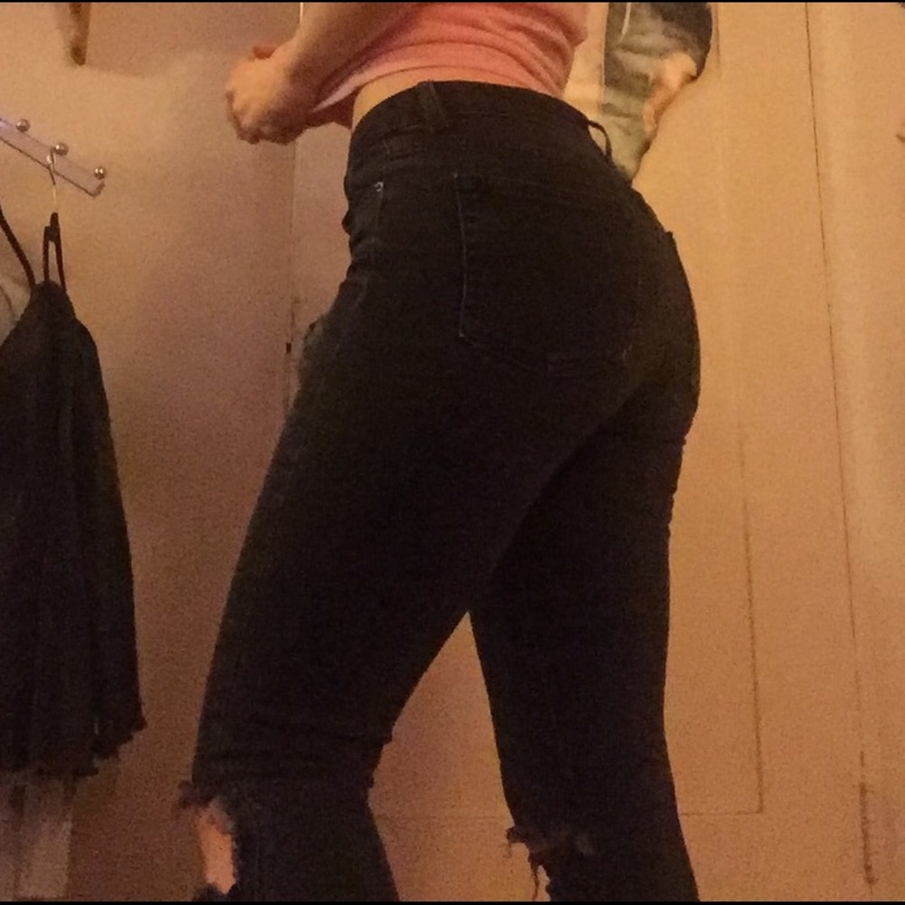 NASTY GAL BLACK RIPPED JEANS