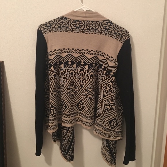 Lucky brand cardigan🍀 - Picture 2 of 4