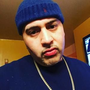 Meet your Posher, Raymond