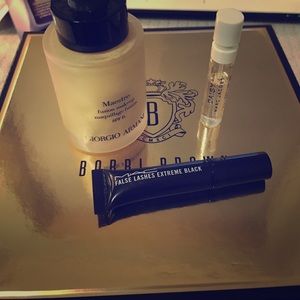 Bobbi brown! Face power shade. Light! 90%left