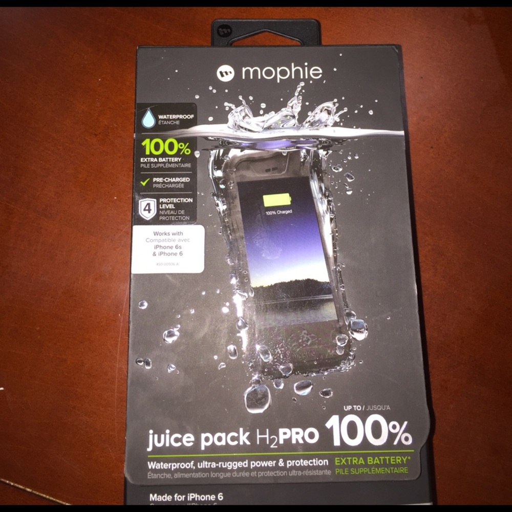 Mophie phone case NWT! Waterproof!!! I phone 6,6s