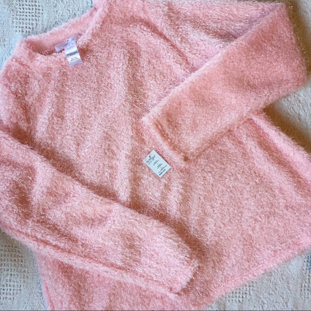 Plus sizes very light weight sweaters🎀 - Picture 2 of 3