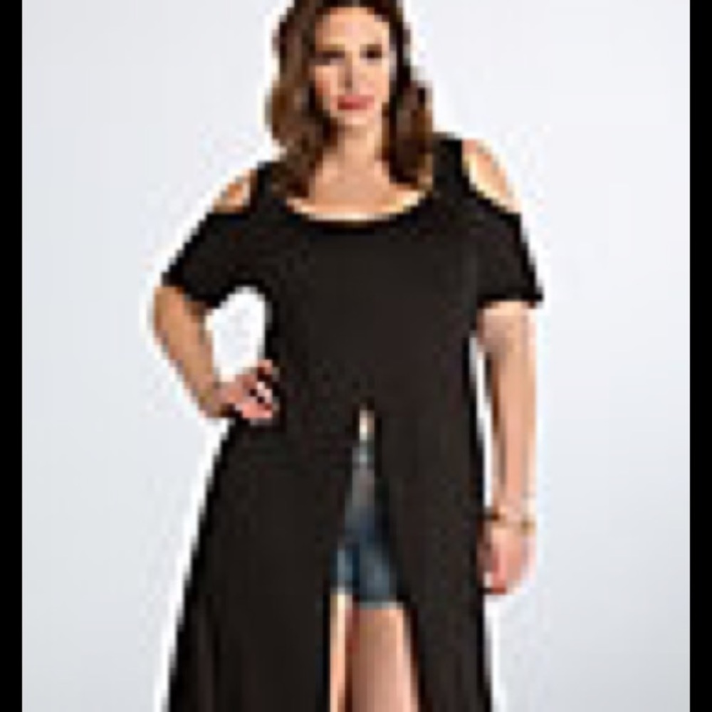 Cold shoulder tunic