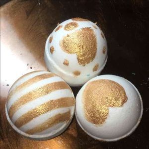 24k gold bath Bomb with surprise ring or necklace