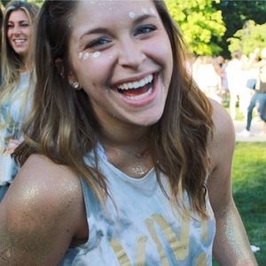 Meet your Posher, Emily