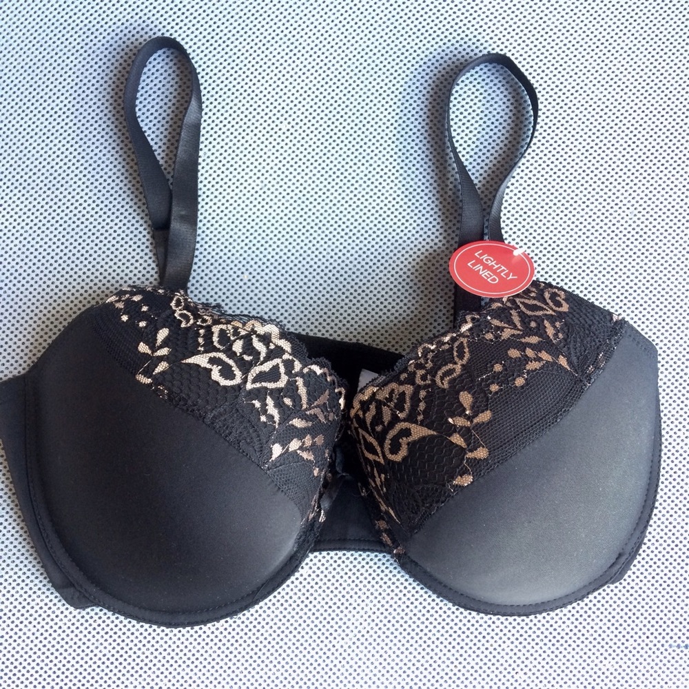 🎉SOLD!🎉NWT 40D Marilyn Monroe Bra Black Lace