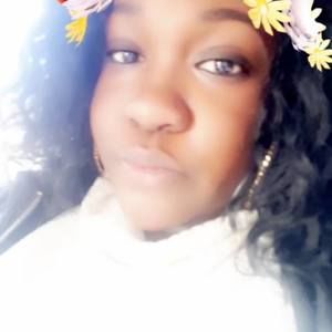 Meet your Posher, Tee