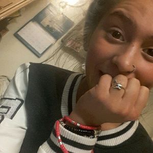 Meet your Posher, Tajha