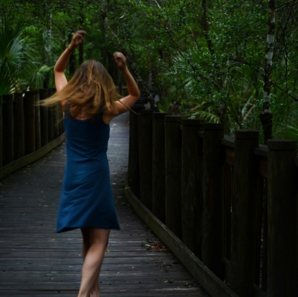 🍍 Meet your Posher, Maureen! 🍍 - Picture 4 of 4