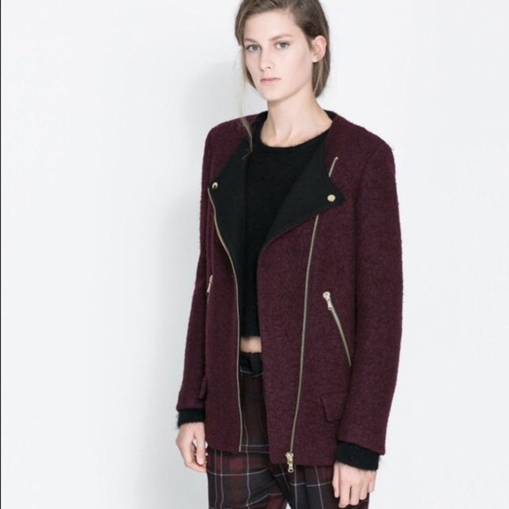 Burgundy Boucle Coat ‼️PRICE DROP‼️