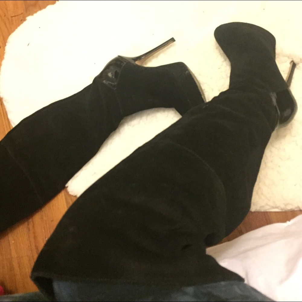 🚫SOLD🚫 Steve madden leather sued boots