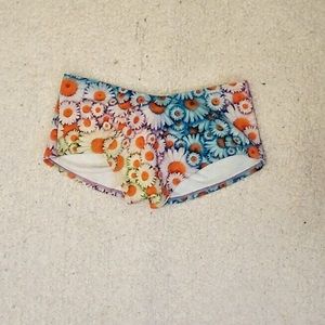 Daisy Rave Booty Shorts