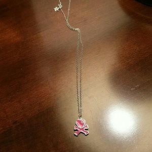 Fun skull and crossbones necklace