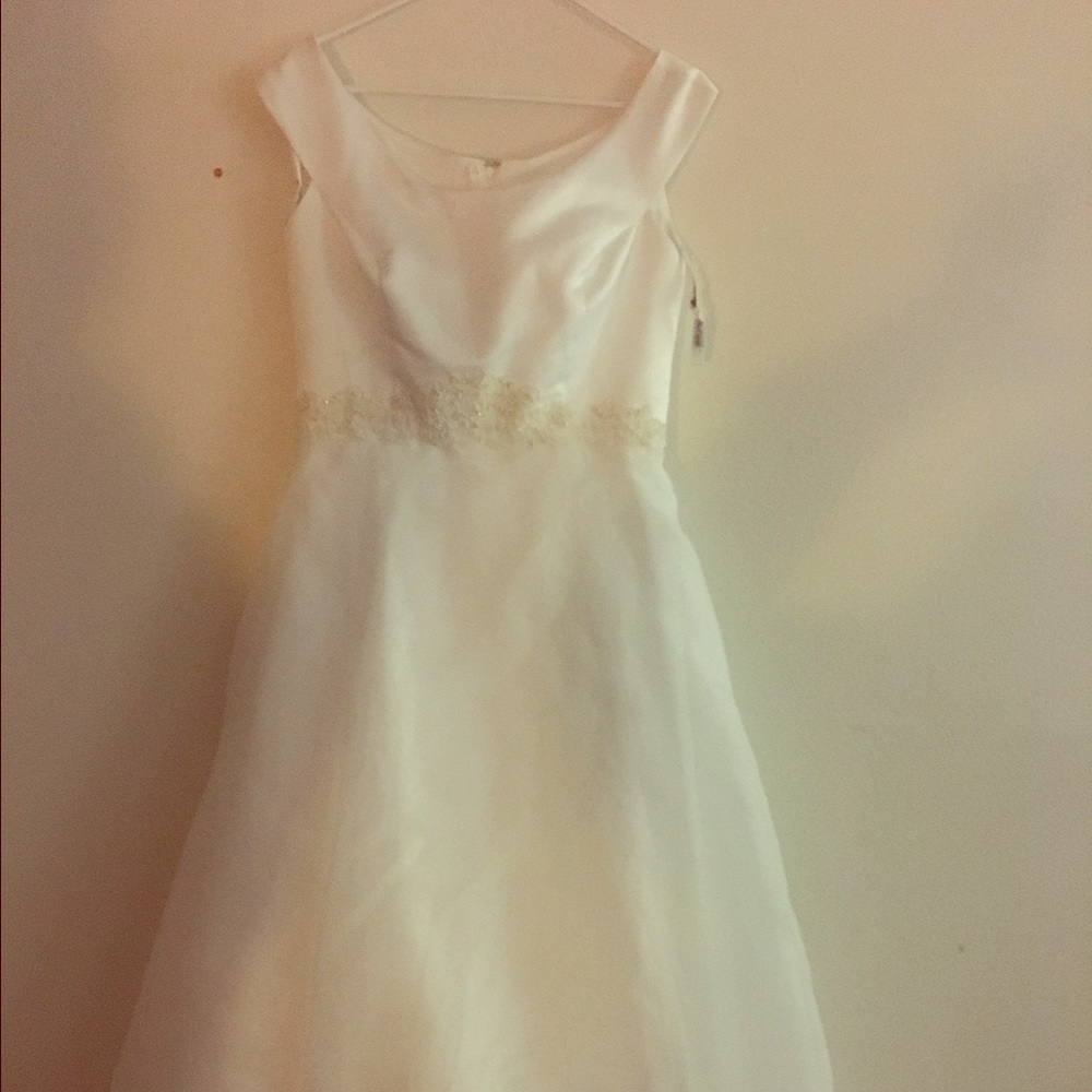 Oleg Cassini wedding dress