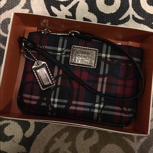 BRAND NEW Small Coach wristlet