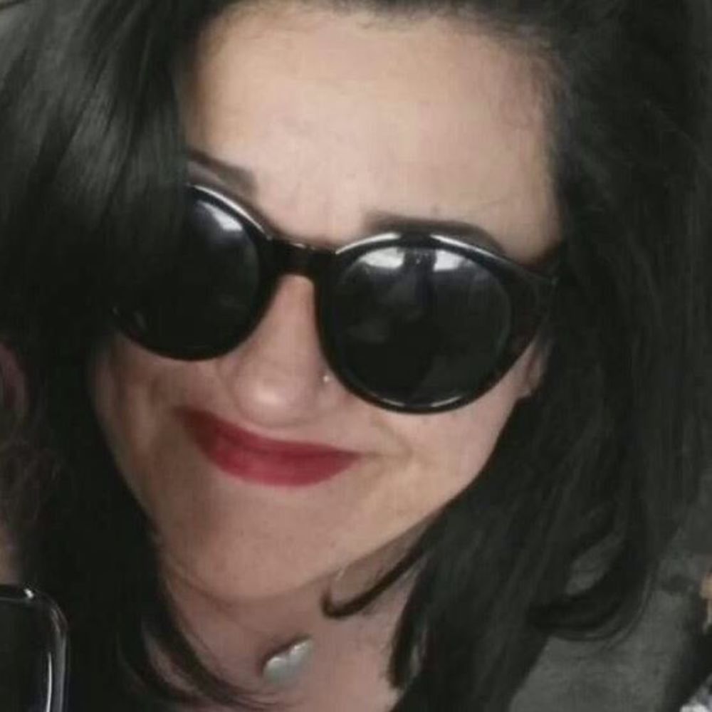 Meet your Posher, Genny