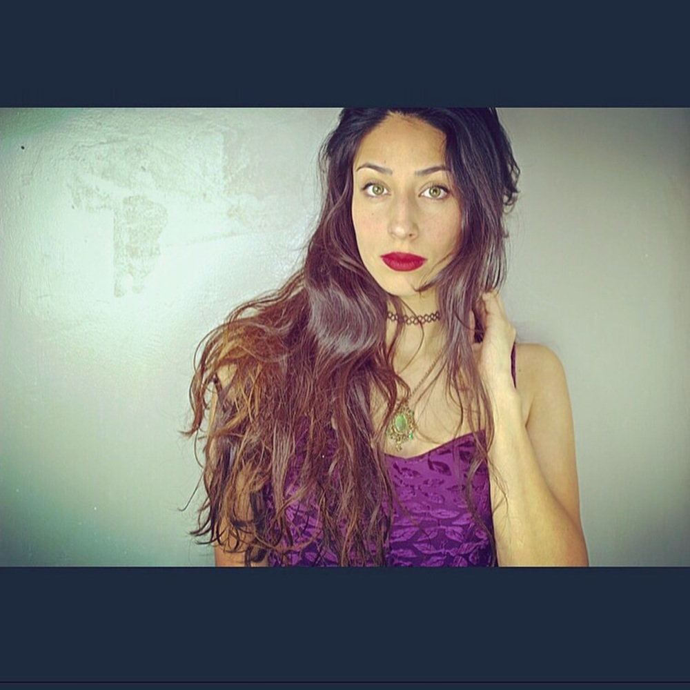 Meet your Posher, Ella