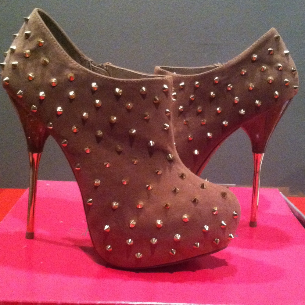 SEXY SEXY SEXY Tan Studded Heels