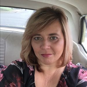 Meet your Posher, Tina