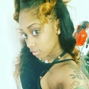 Meet your Posher, Delisha