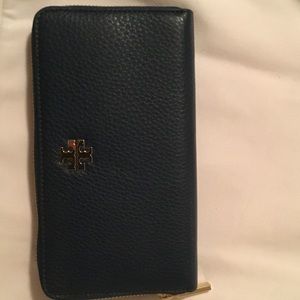 Tory Burch wallet