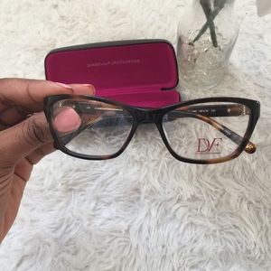 Diane Von Furstenberg Prescription Cat-eye glasses
