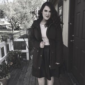 Meet your Posher, Priscilla de leon