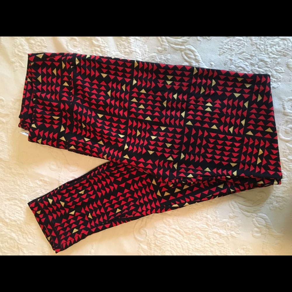 LULAROE LEGGINGS OS (2-12)