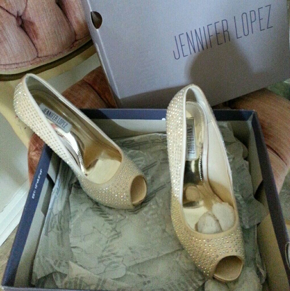 Heeled Pumps