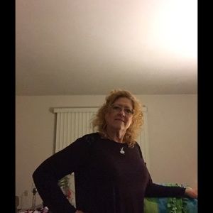 Meet your Posher, Monica