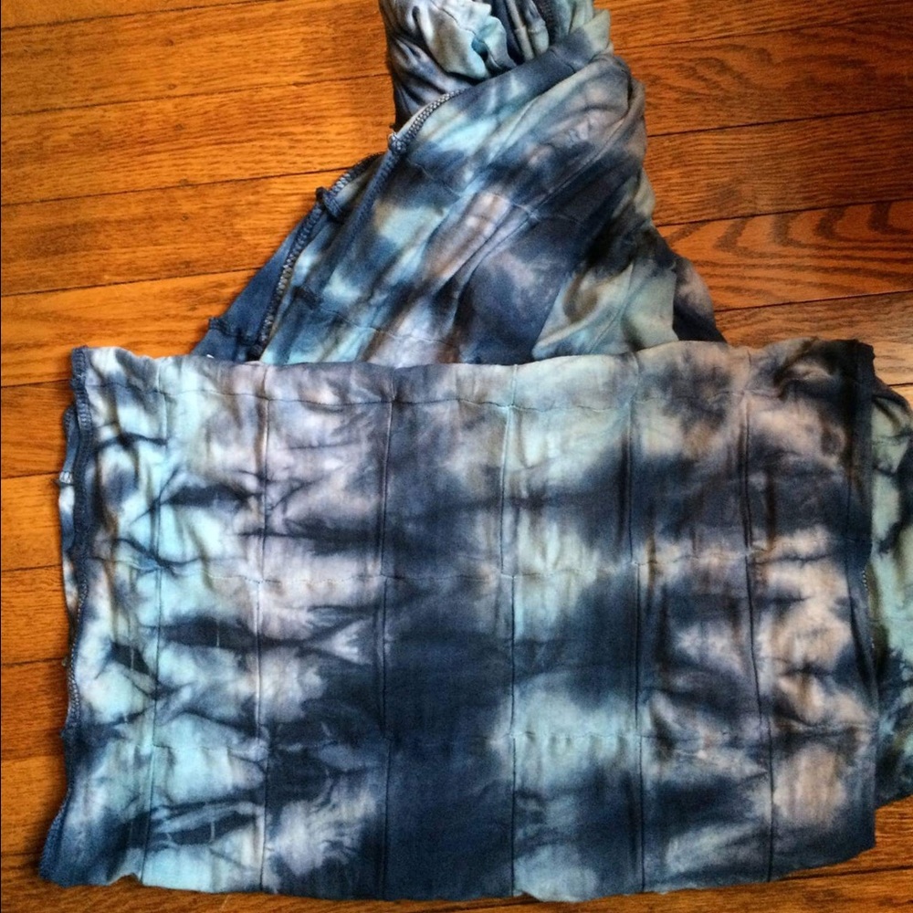 Hip Mountain Mama infinity scarf